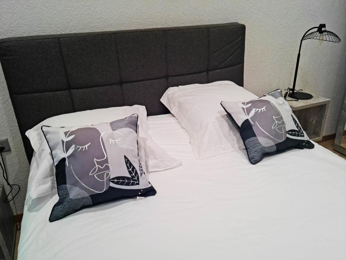 La Factory Aparthotel ปอร์รองทรุย ภายนอก รูปภาพ